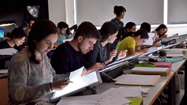universitarios
